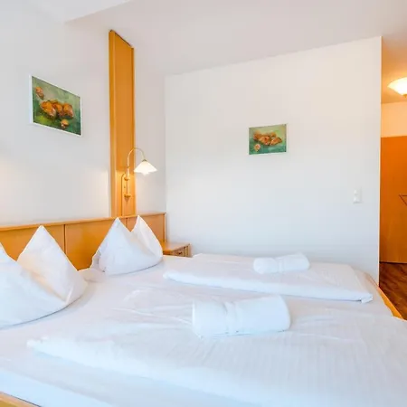 Giulia Slow Residence בית הארחה