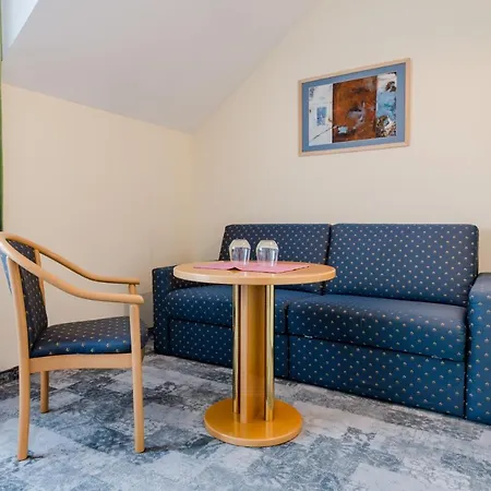 Hotel & Appartements Erlenheim Konukevi