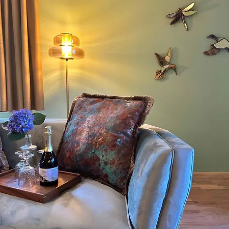 Newly Renovated Boutique Giulia Slow 3*