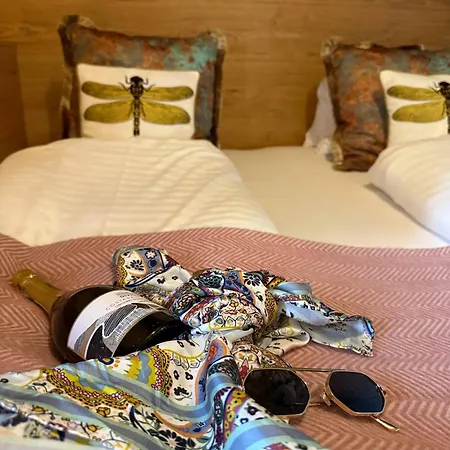 Newly Renovated Boutique Giulia Slow