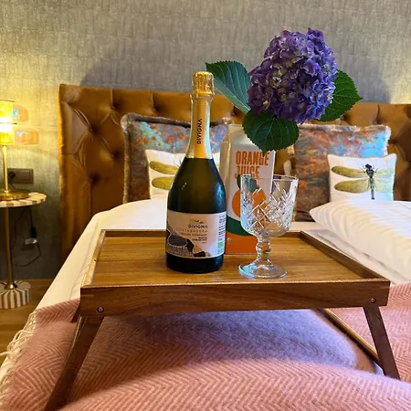 Newly Renovated Boutique Giulia Slow 3*