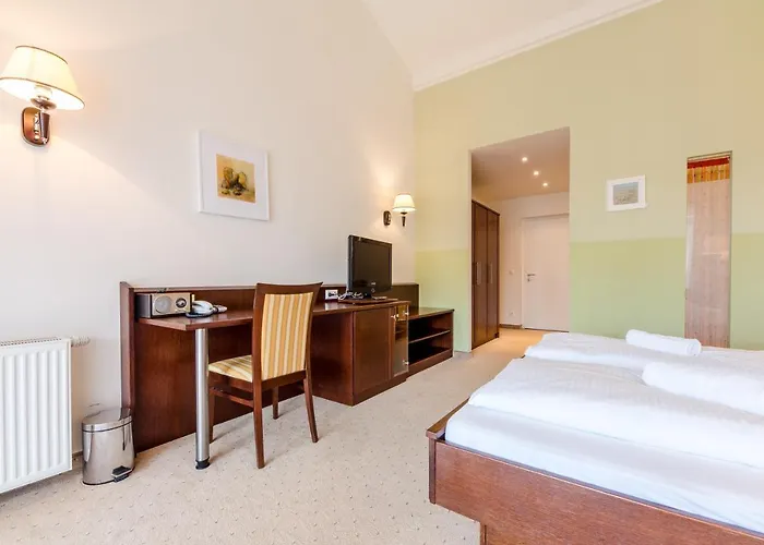 & Erlenheim Velden am Wörthersee