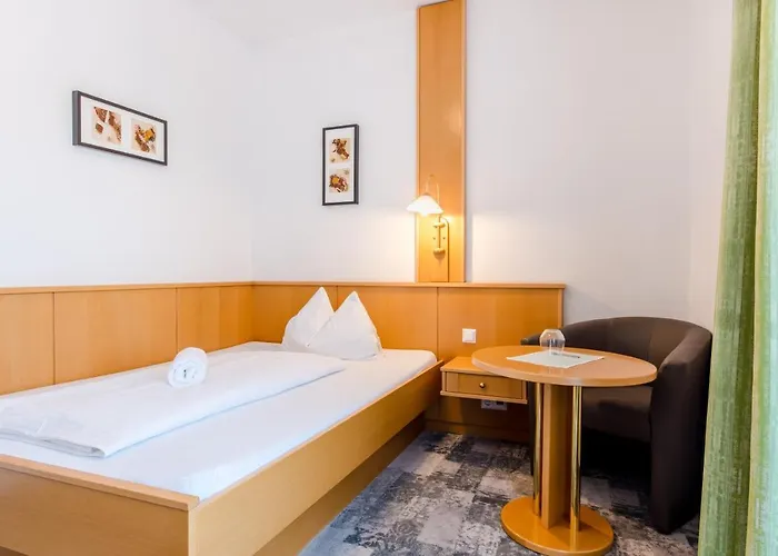 Giulia Slow Residence בית הארחה וולדן אם וורתרסי